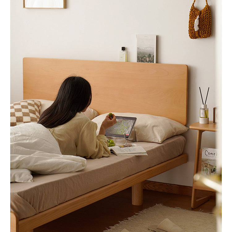 Sleek Beech Wood Bed Frame with Modern Metal Accents for a Stylish Bedroom fxgmz-587 Sleek Beech Wood Bed Frame with Modern Metal Accents for a Stylish Bedroom fxgmz-587