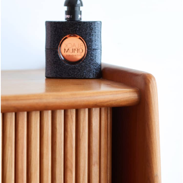 Elegant Cherry Wood Makeup Vanity with Copper Accents & Glass Top hykmq-752 Elegant Cherry Wood Makeup Vanity with Copper Accents & Glass Top hykmq-752