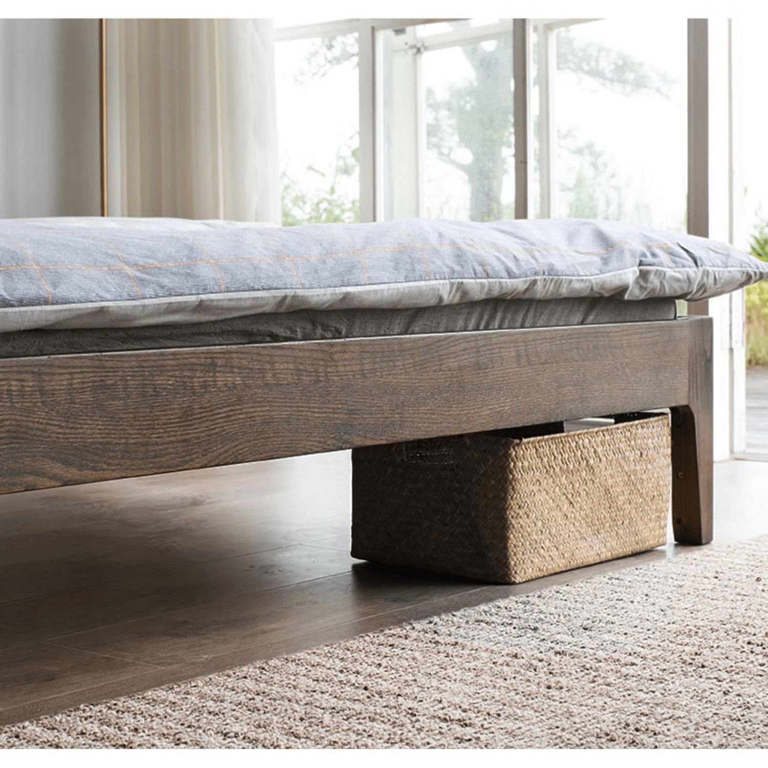 Elegant Bed Frame in Luxurious Brown Natural Beech and Pine Wood Finish hym-470 Elegant Bed Frame in Luxurious Brown Natural Beech and Pine Wood Finish hym-470