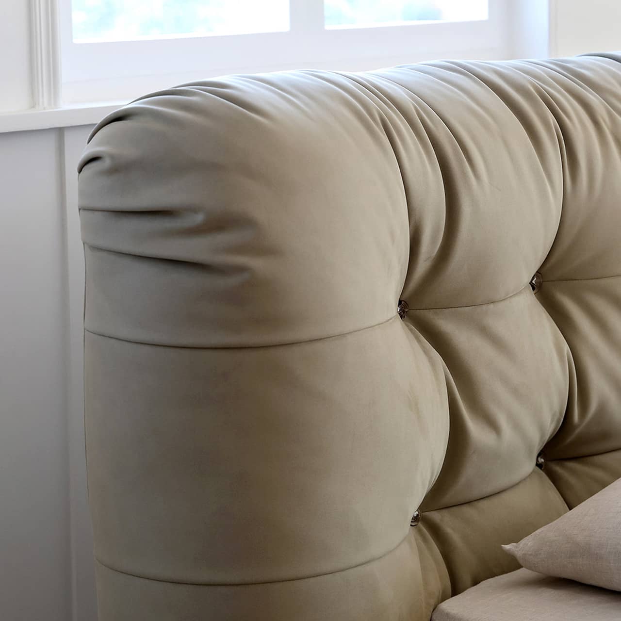 Stylish Gray California King Size Bed Pine Frame & Upholstered Headboard for Bedroom my-377 Stylish Gray California King Size Bed Pine Frame & Upholstered Headboard for Bedroom my-377