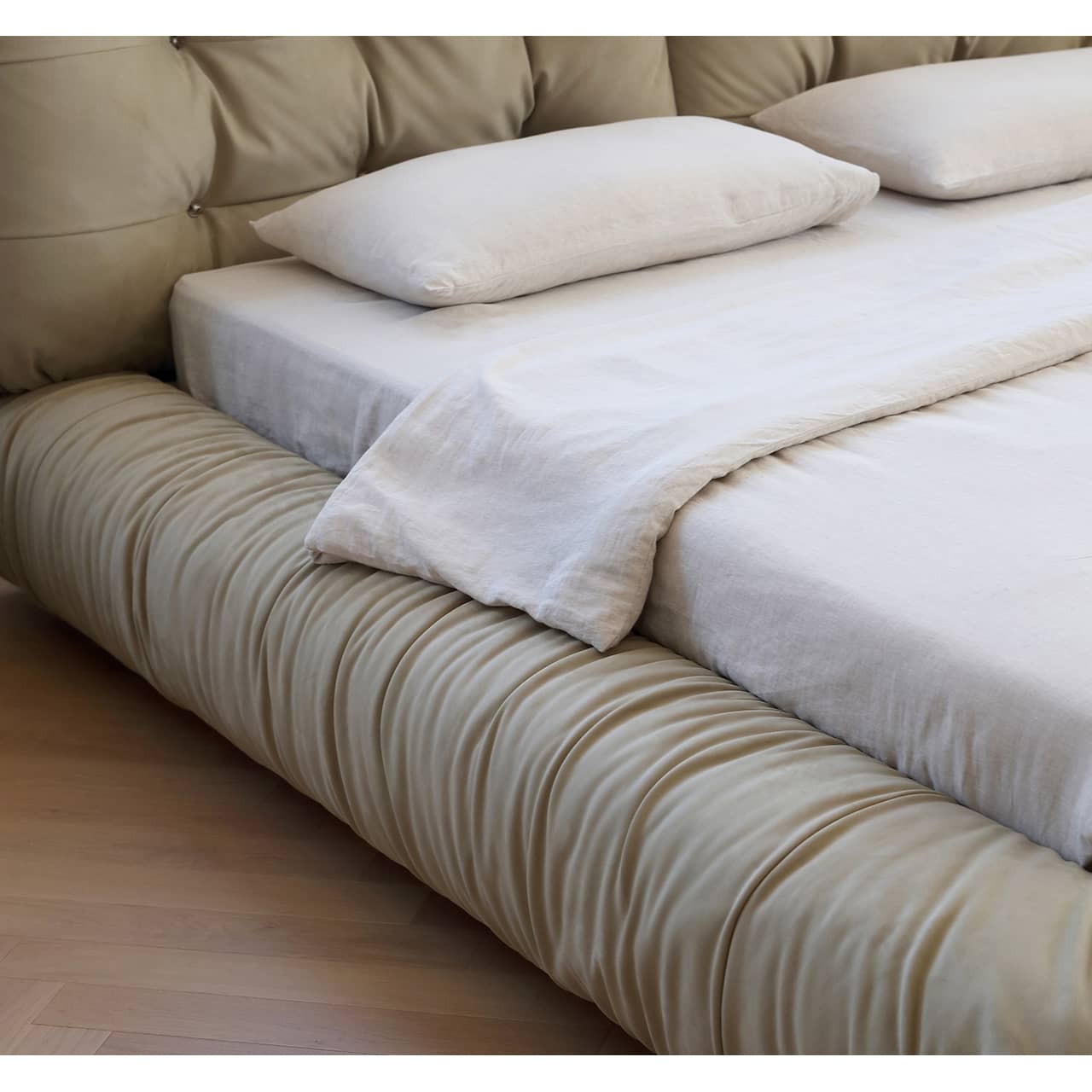 Stylish Gray California King Size Bed Pine Frame & Upholstered Headboard for Bedroom my-377 Stylish Gray California King Size Bed Pine Frame & Upholstered Headboard for Bedroom my-377