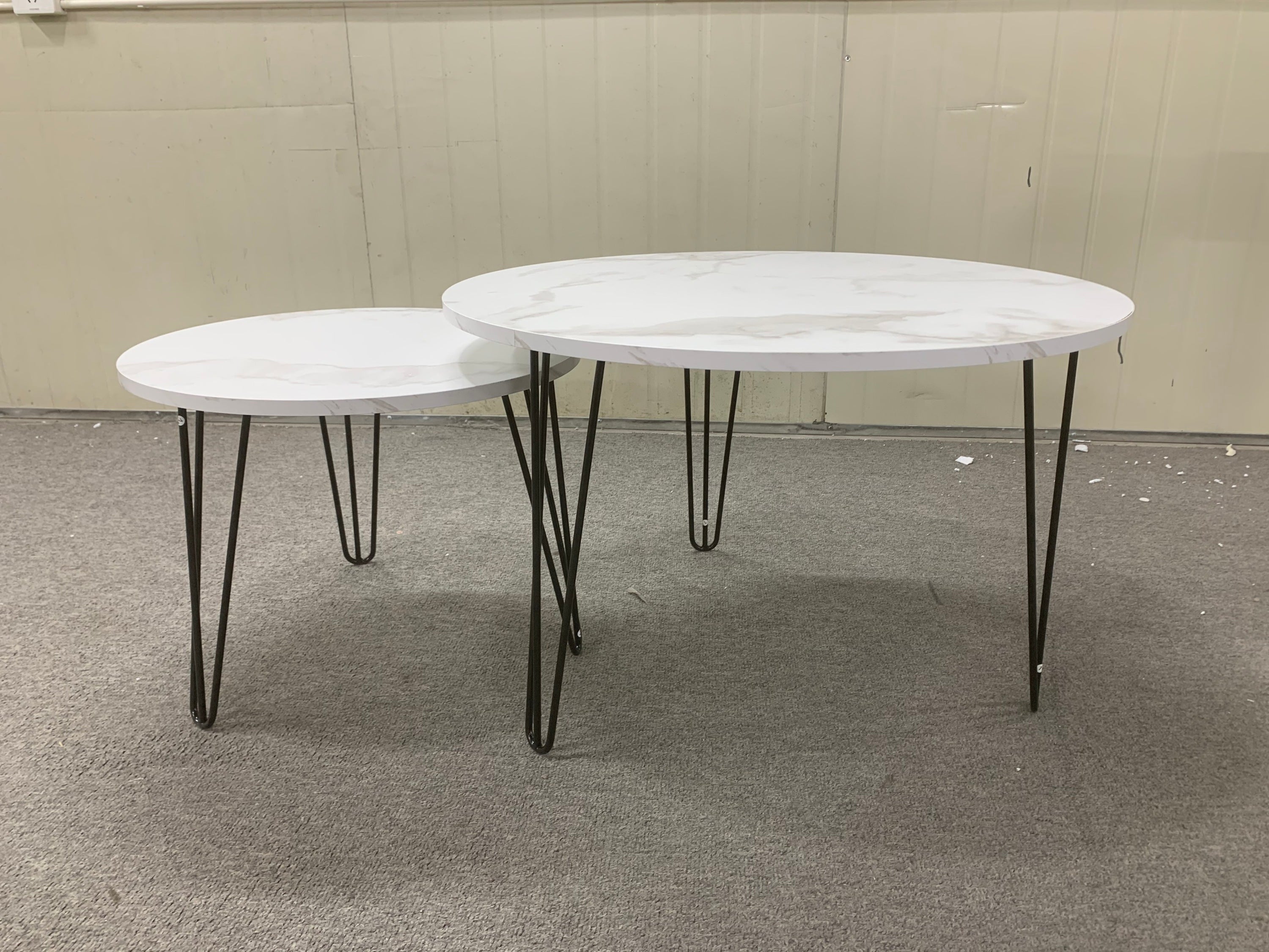 27.56'' Round Nesting Coffee Table Set of 2,  Circular Nesting End Table Set, Round Marble Tabletop, and Sturdy Metal Base for Living Room, bedroom, White