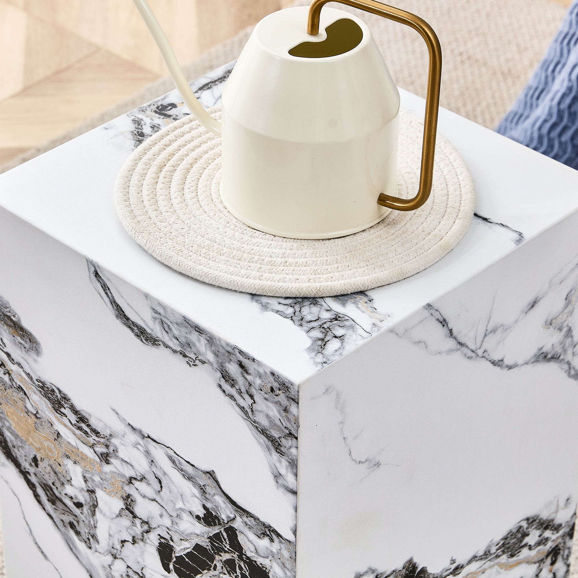 Modern white MDF cube coffee table - suitable for various situations and scenes