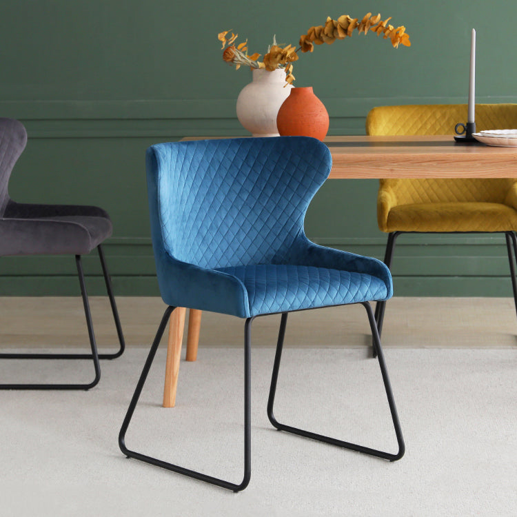 Modern Velvet Dining Chair with Polyster Upholstery and Metal Legs - Curved Back Design Y00S07