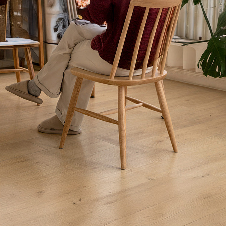 Minimalistic Wooden Dining Chair in Windsor Style - Perfect for Your Dining Room Y28S05