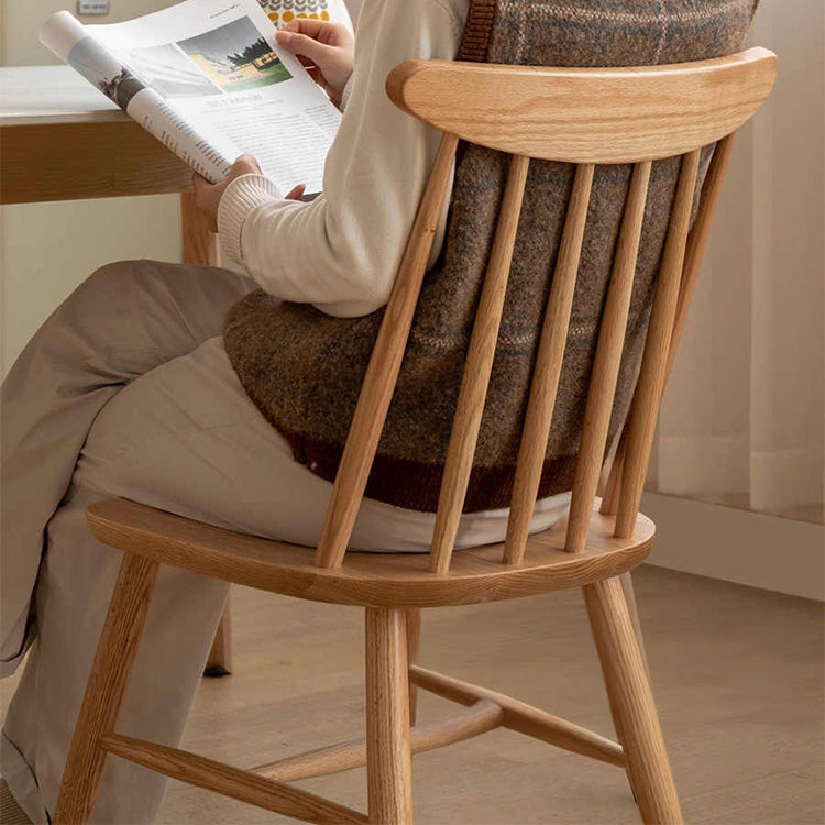 Minimalistic Wooden Dining Chair in Windsor Style - Perfect for Your Dining Room Y28S05