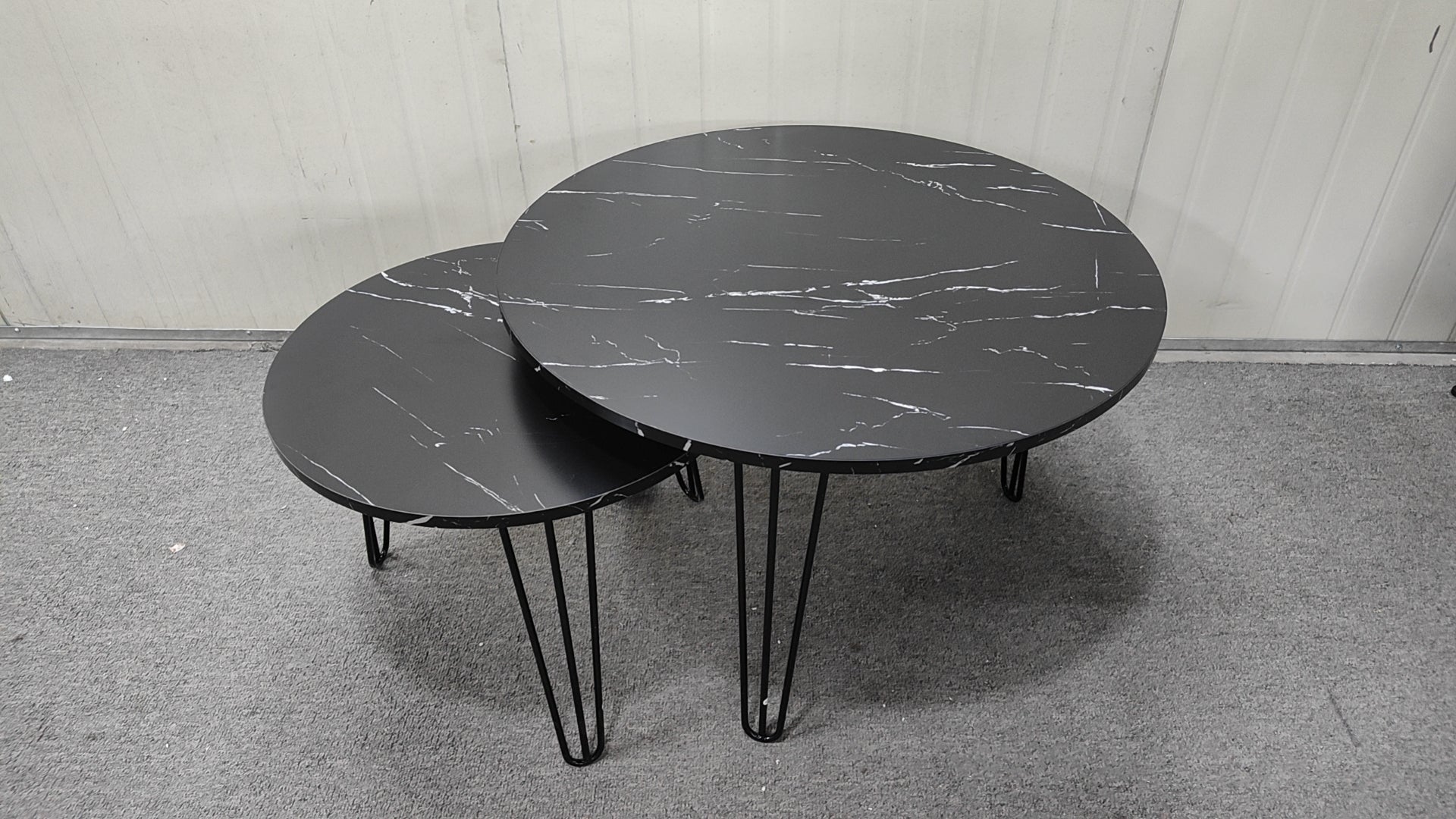 27.56'' Round Nesting Coffee Table Set of 2, Circular Nesting End Table Set, Round Marble Tabletop, and Sturdy Metal Base for Living Room, bedroom, Black