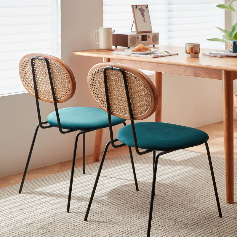 Luxurious Blue Velvet Dining Chair with Rattan Back Frame for Diningroom fcp-1285