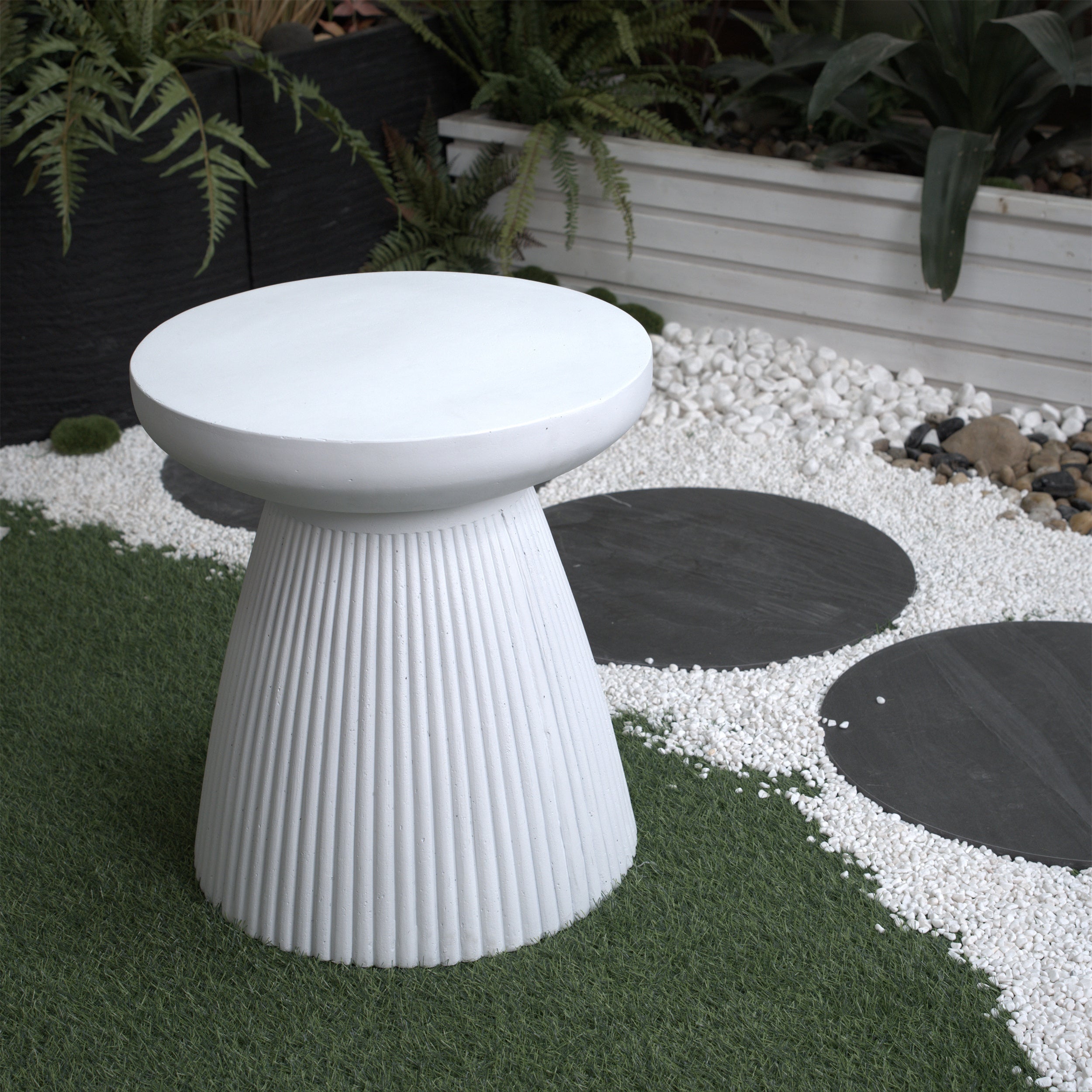 Decorative Garden End Table, 20.3" H Modern Heavy Duty Patio Sturdy Faux Terrazzo Accent Table Side Table Plant Table for Indoor Outdoor, Faux White