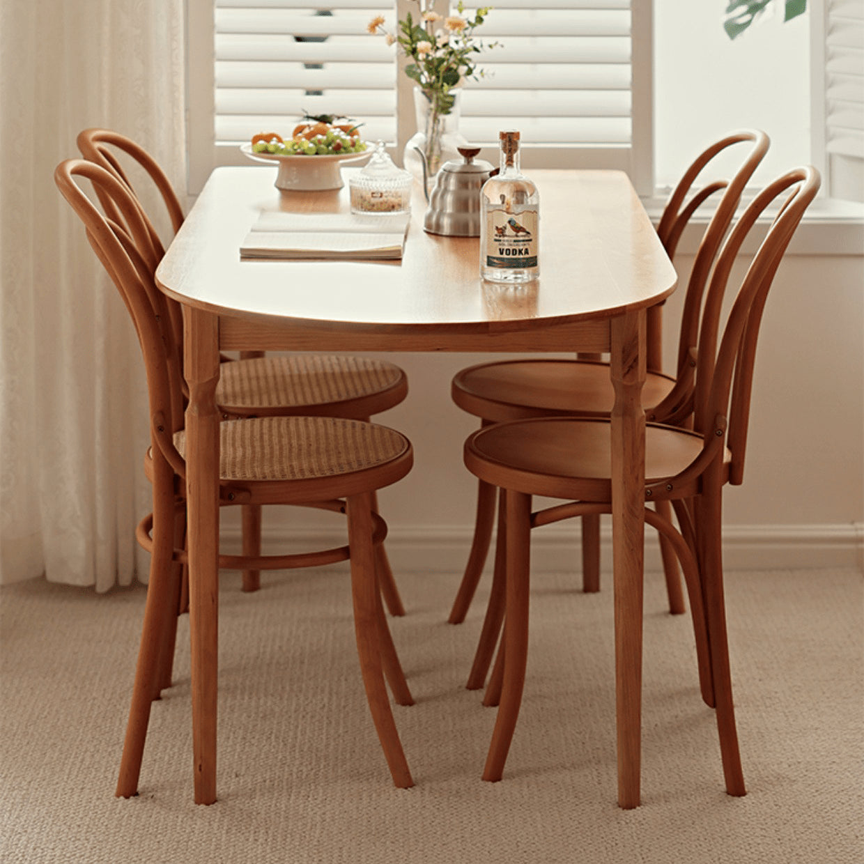 Extendable Oval Cherry Wood Dining Table for 6 Person - Perfect for Diningroom fyg-656