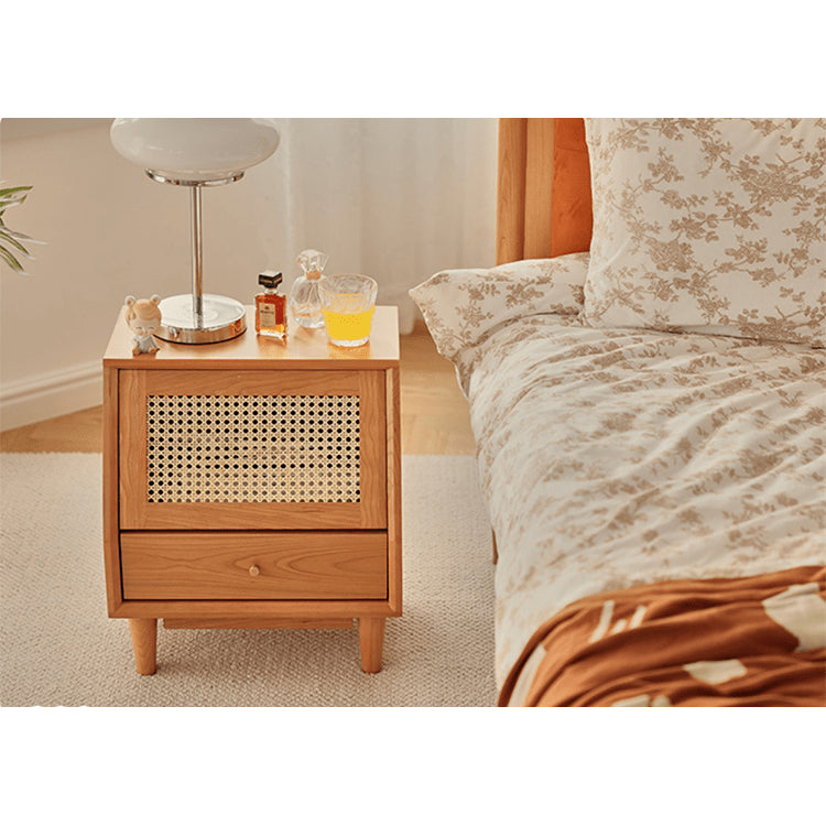 Elegant Cherry Wood Nightstand with Glass and Rattan Accents fyg-676