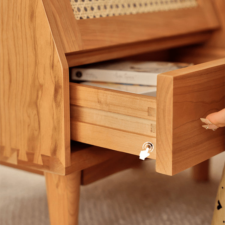 Elegant Cherry Wood Nightstand with Glass and Rattan Accents fyg-676