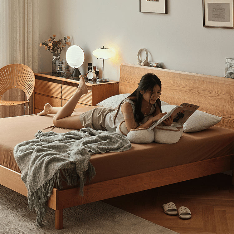 Modern Cal King Cherry Wood Bed Frame - Minimalistic Design with Solid Wood Headboard for Bedroom fyg-677