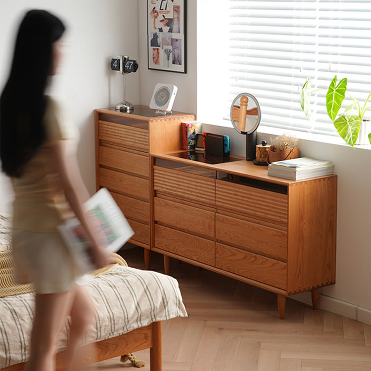 Cherry Wood Cabinet with Natural Finish and Glass Doors fyx-853