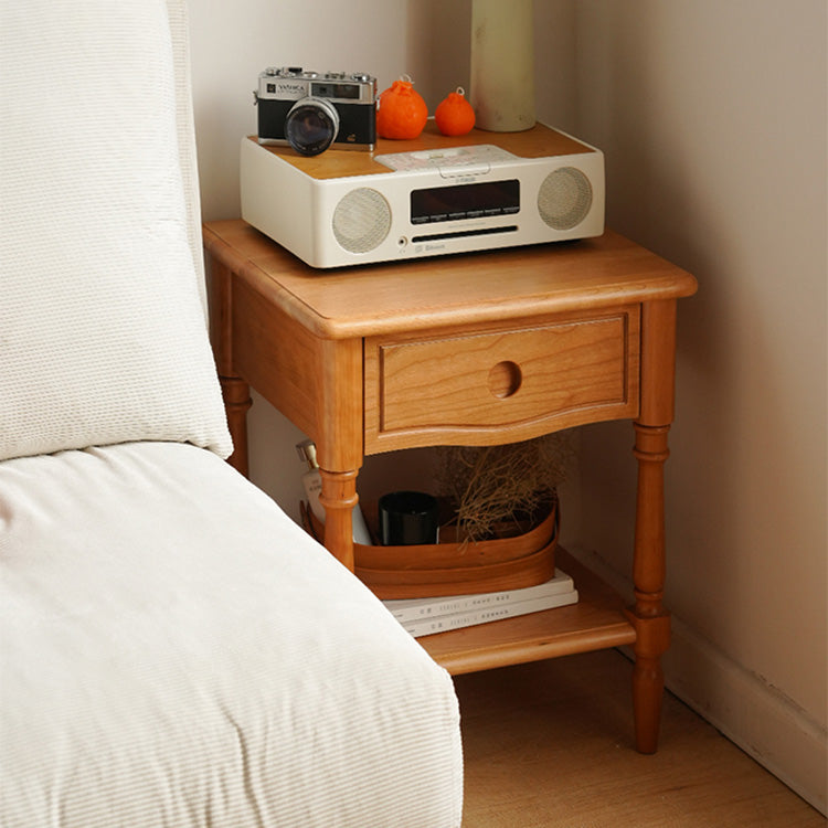 Stunning Cherry Wood Nightstand - Natural Finish Nightstand fyx-879