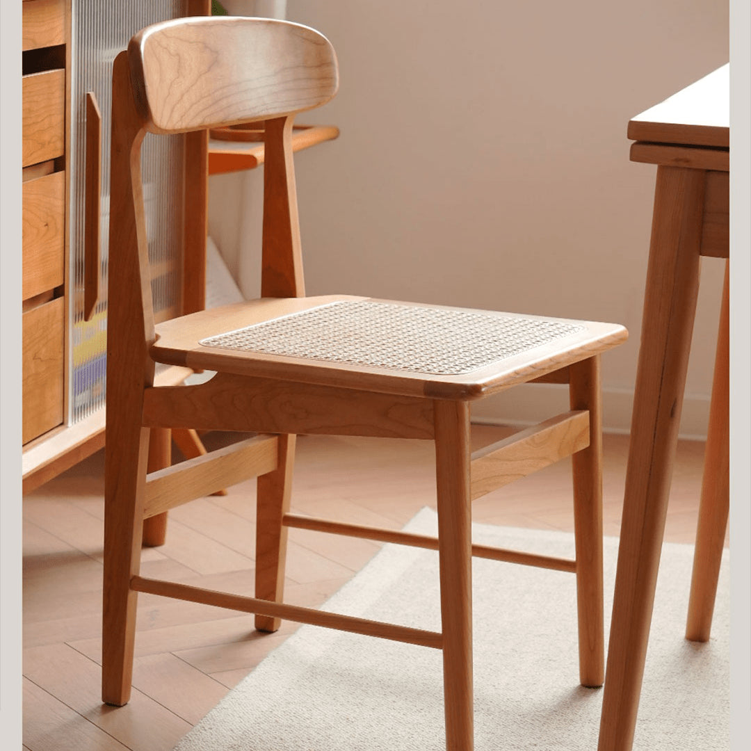 Modern Cherry Wood Dining Chair with Rattan Seat for Your Diningroom fyx-894