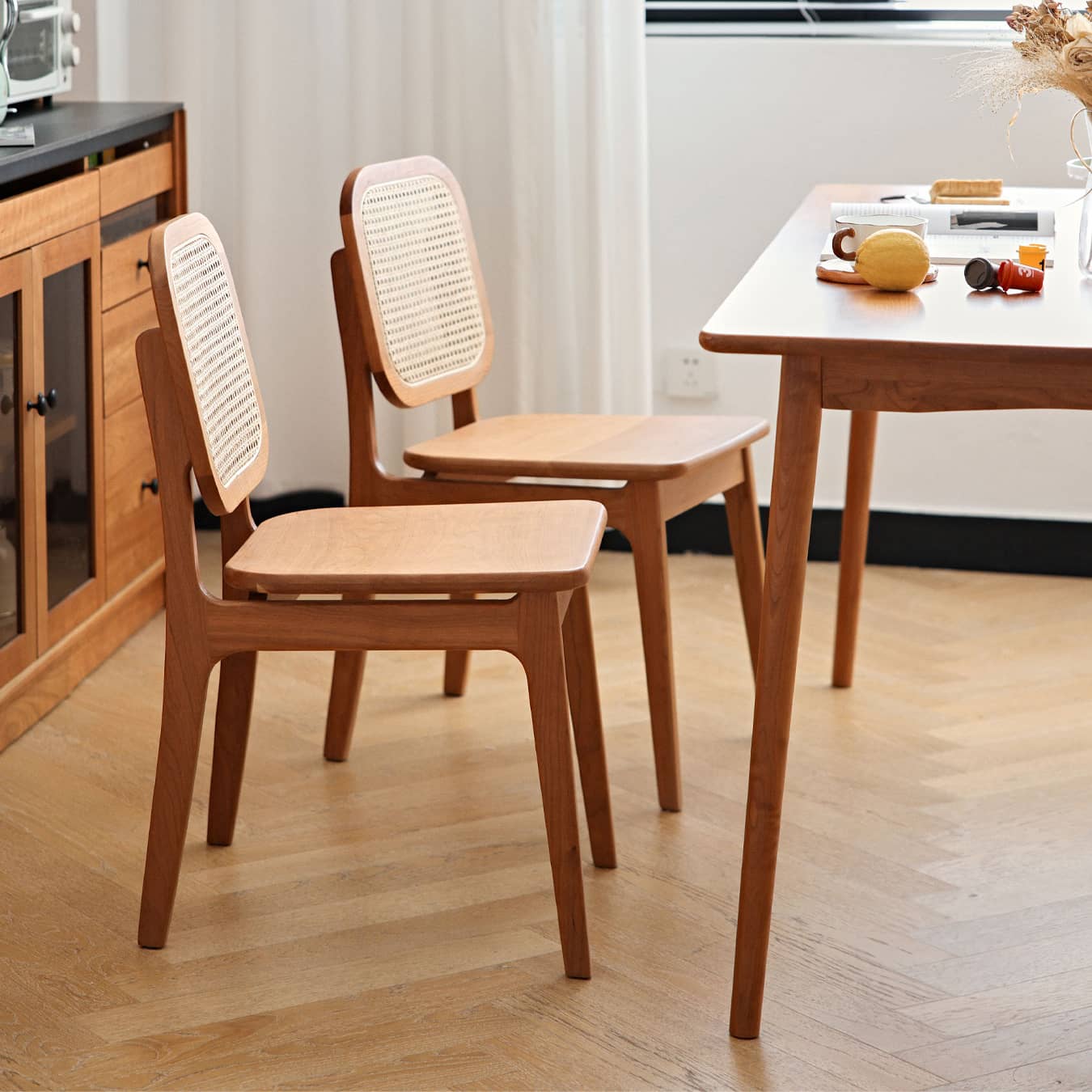 Modern Cherry Wood Dining Chair with Rattan Backrest for Modern Diningroom Decor hldmz-723