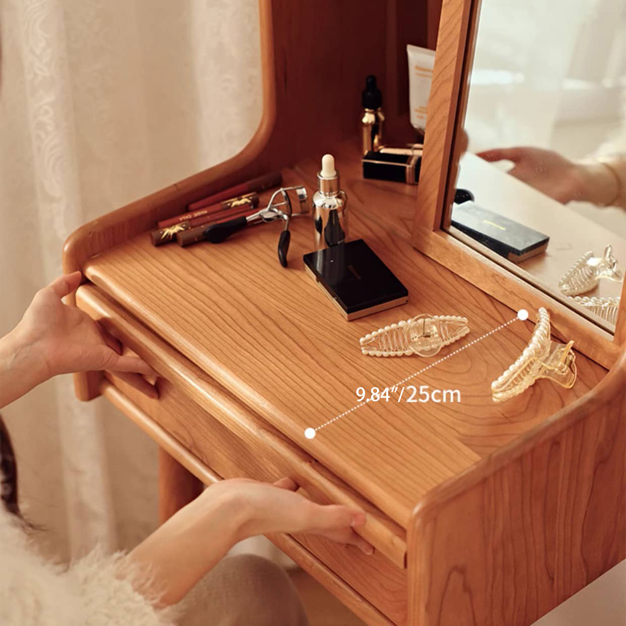 Elegant Cherry Wood Makeup Vanity with Plywood and Glass Features hldmz-737