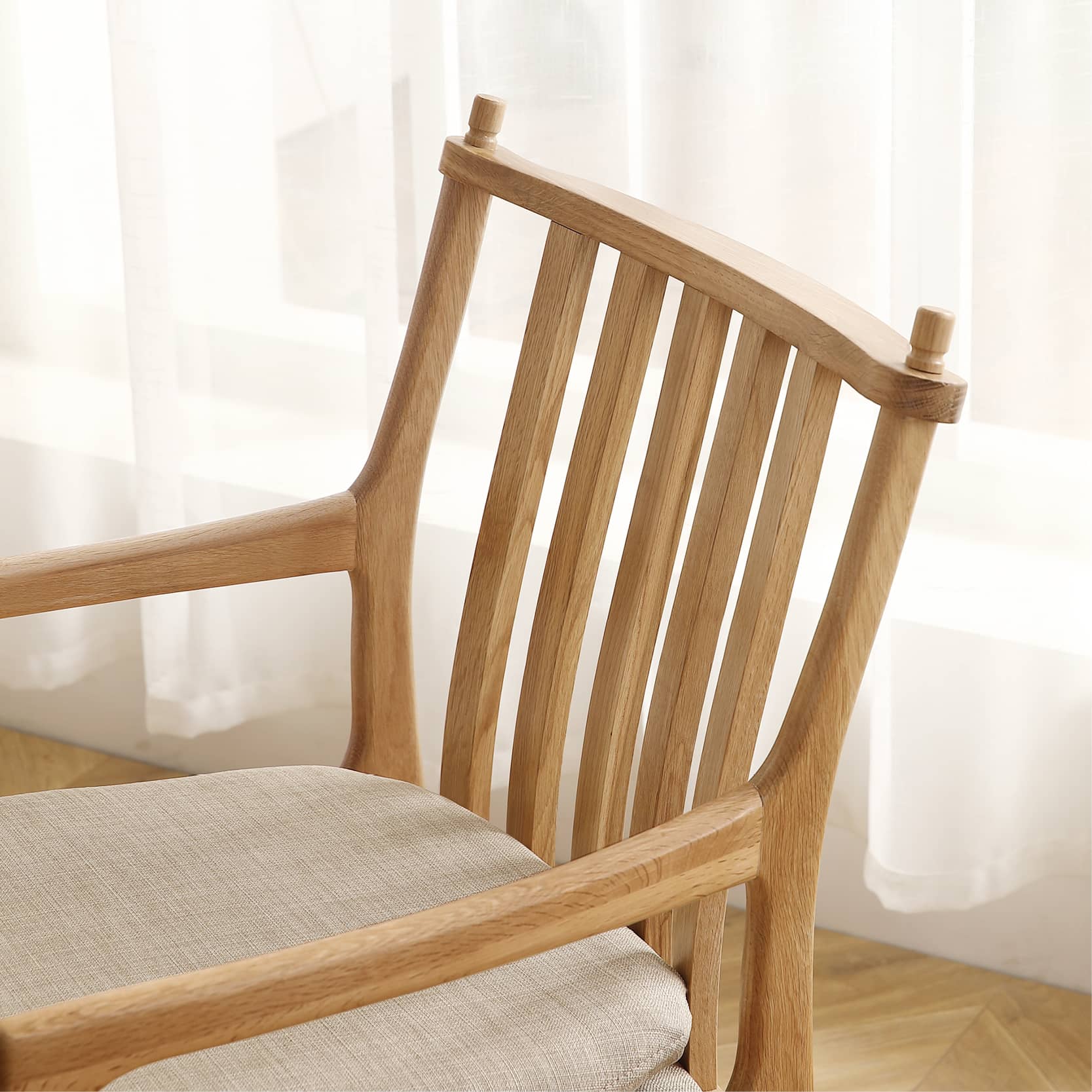 Elegant Light Brown Oak Wood Chair with Cotton & Linen Upholstery and Foam Padding hmzj-807