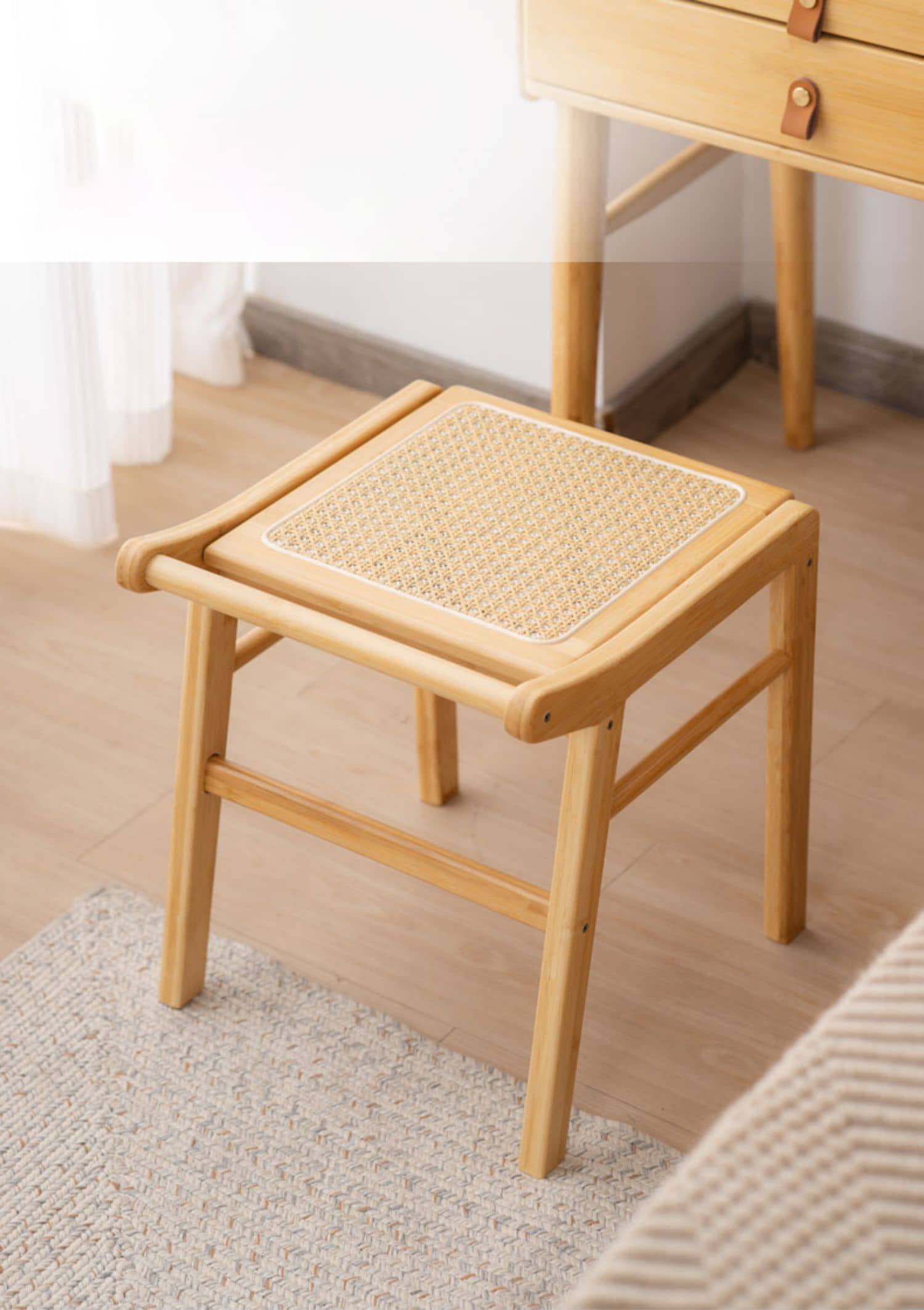 Bamboo Wood and Glass Stool - Natural Wood Finish hsl-74