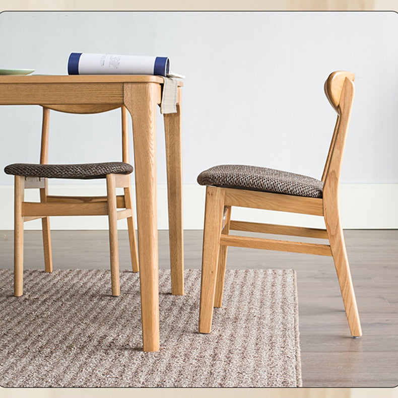 Modern Oak Wood Dining Chair with Cotton and Linen Cushion - Perfect for Diningroom hym-1541