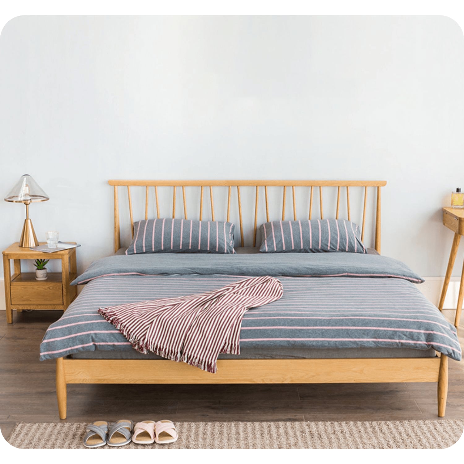 Stylish Brown Oak and Pine Natural Wood Bed for a Timeless Bedroom Look hym-474