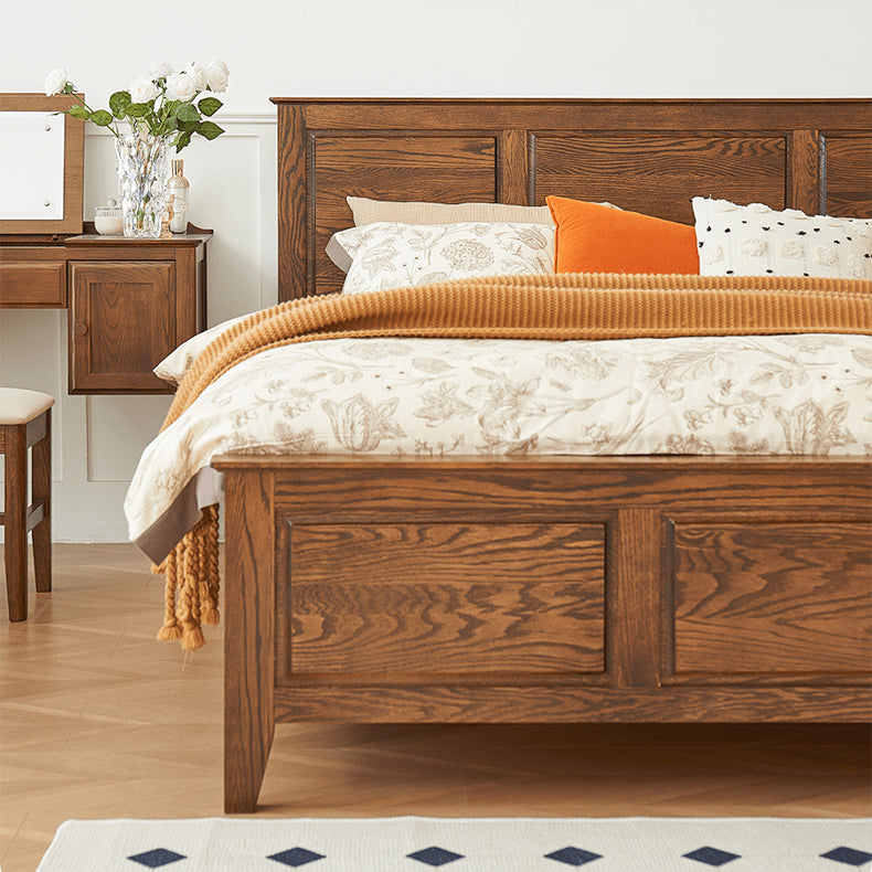 Luxurious Cal King Oak Wood Bed Frame - Stylish Design for a Cozy Bedroom hym-478