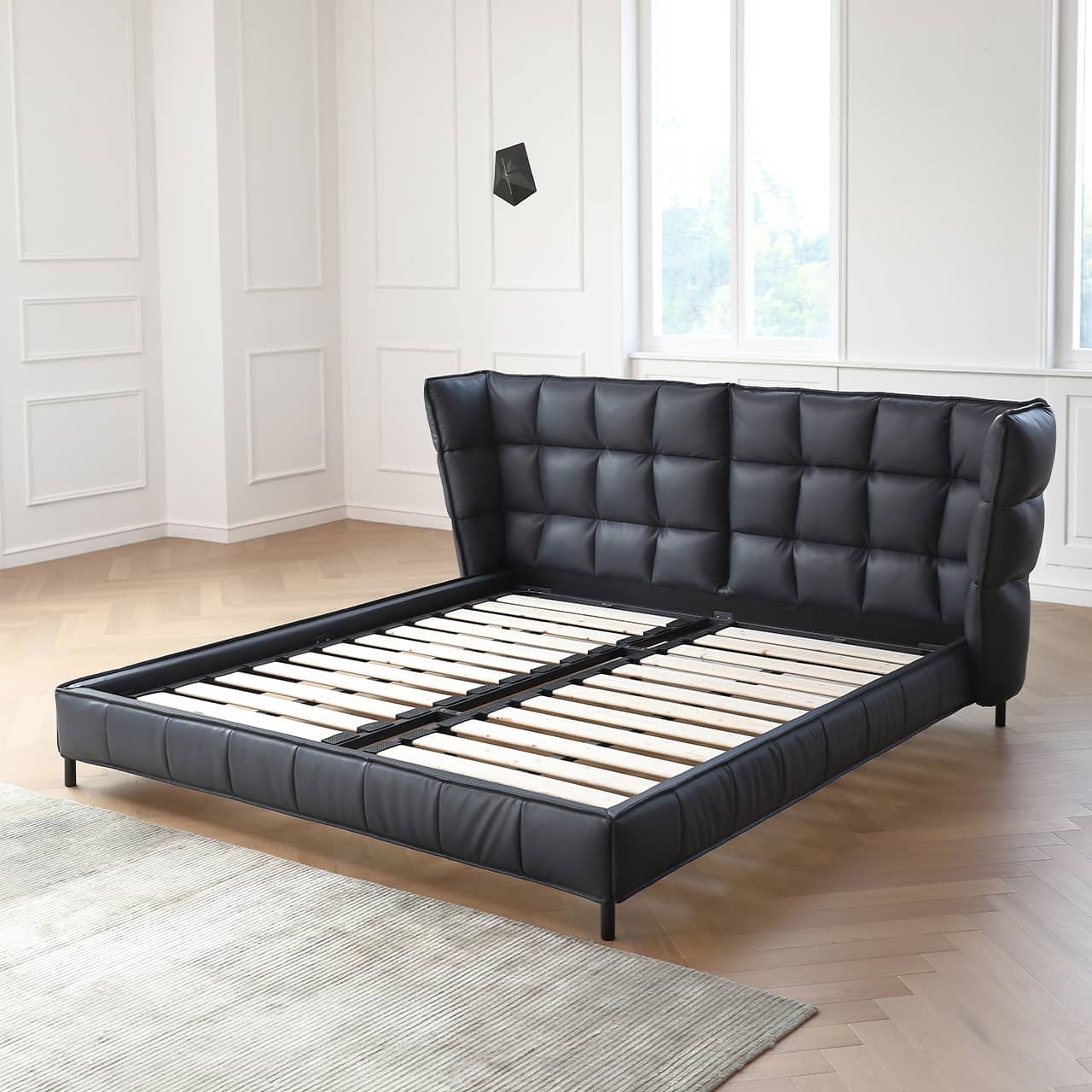 Luxurious Black Super King Size Bed with Leather Upholstery and Wingback Headboard for Bedroom my-381