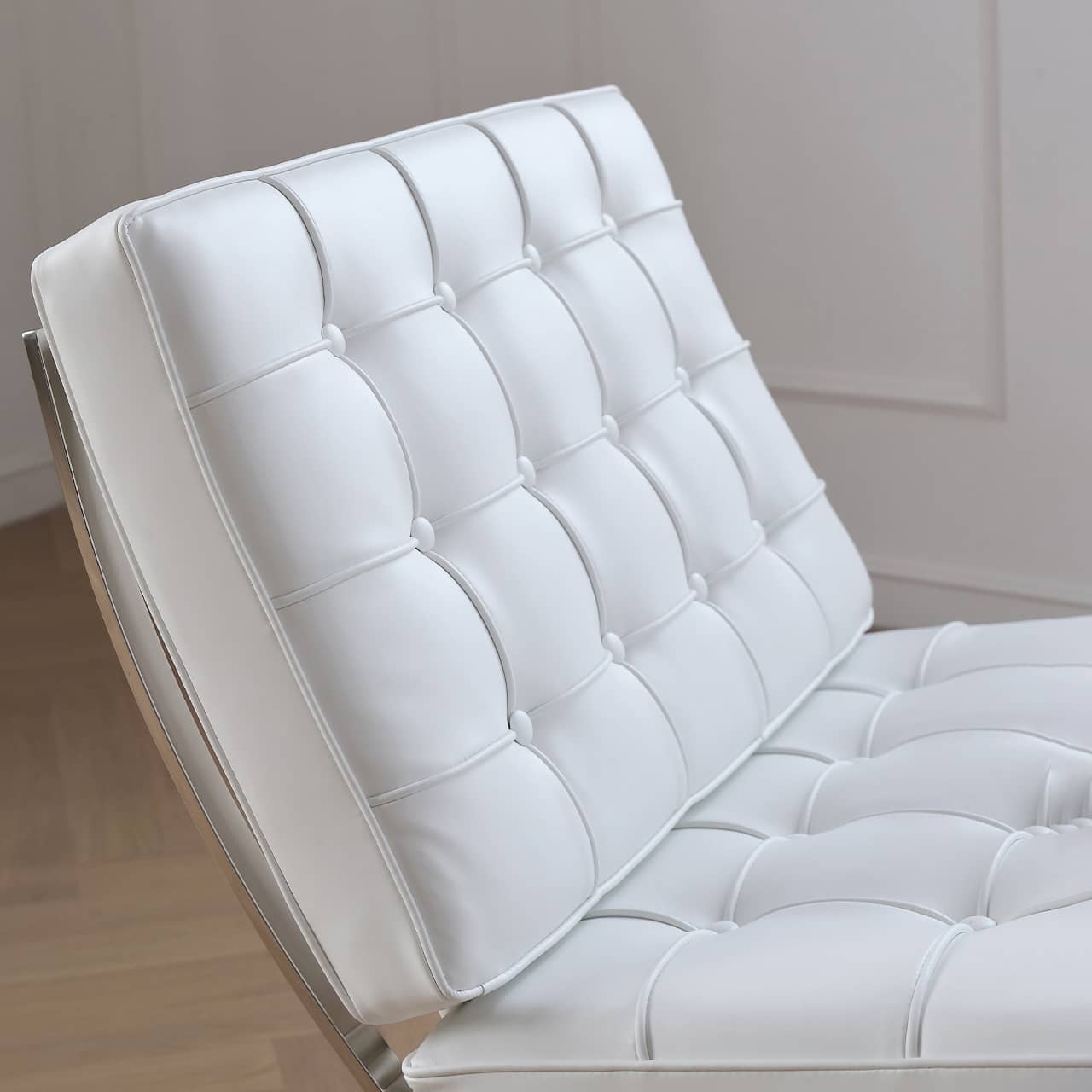 Sleek White Stainless Steel Chair with Premium Leathaire Upholstery my-382