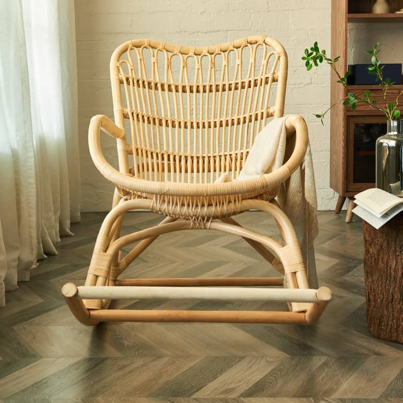 Natural Wood Rattan Chair - Stylish and Durable Seating for Your Home tzm-548