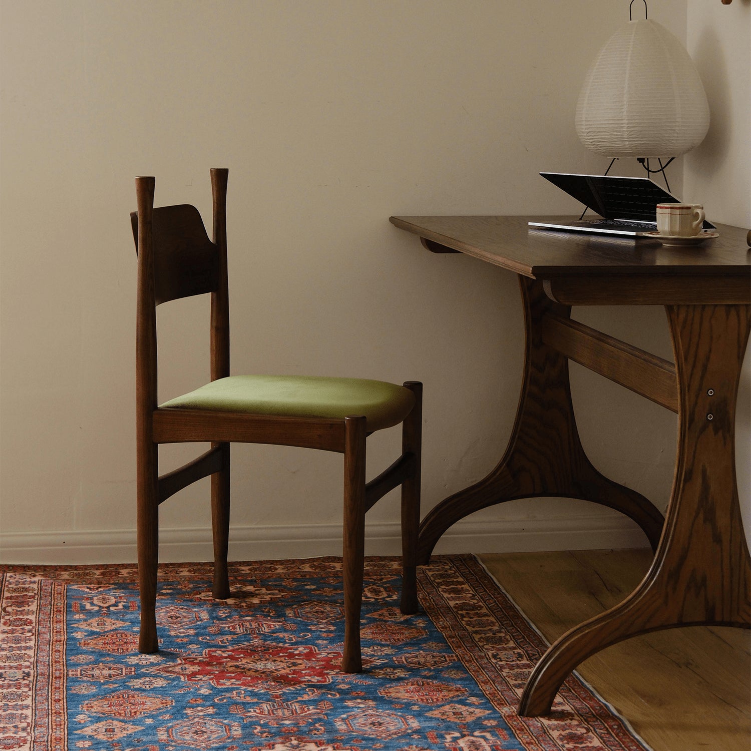 Stylish Ash Wood Chair with Red and Yellow Flannel Upholstery - Perfect Decro for Diningroom yw-228